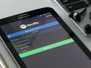 You Can Now Easily Block Users in Spotify